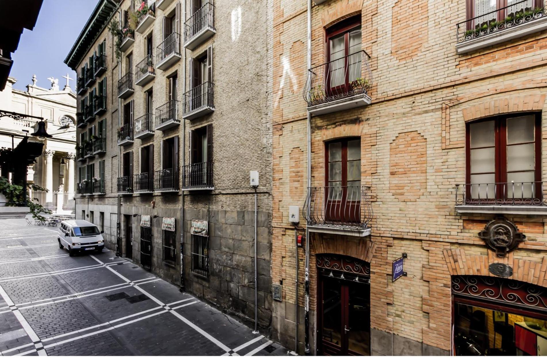 Soul Apartmet Pamplona Exteriör bild